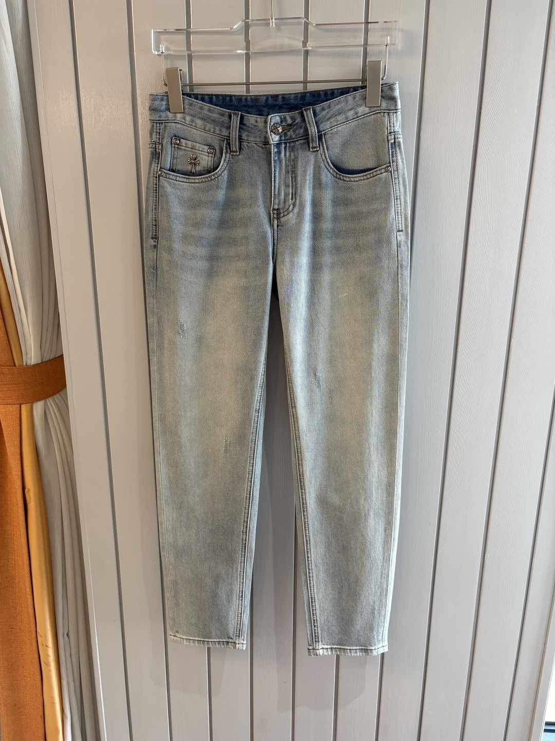 专柜🆕2026春夏设计推荐 热卖牛仔裤🆕柔软亲肤面料 奢华头层牛皮腰牌 经典蓝洗水 专柜限量款 奢华感订