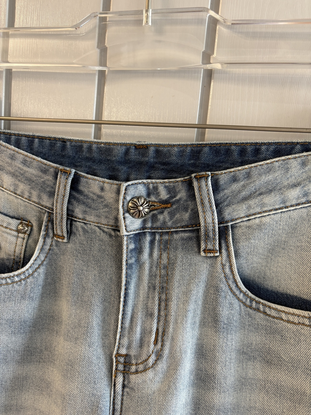 专柜🆕2026春夏设计推荐 热卖牛仔裤🆕柔软亲肤面料 奢华头层牛皮腰牌 经典蓝洗水 专柜限量款 奢华感订