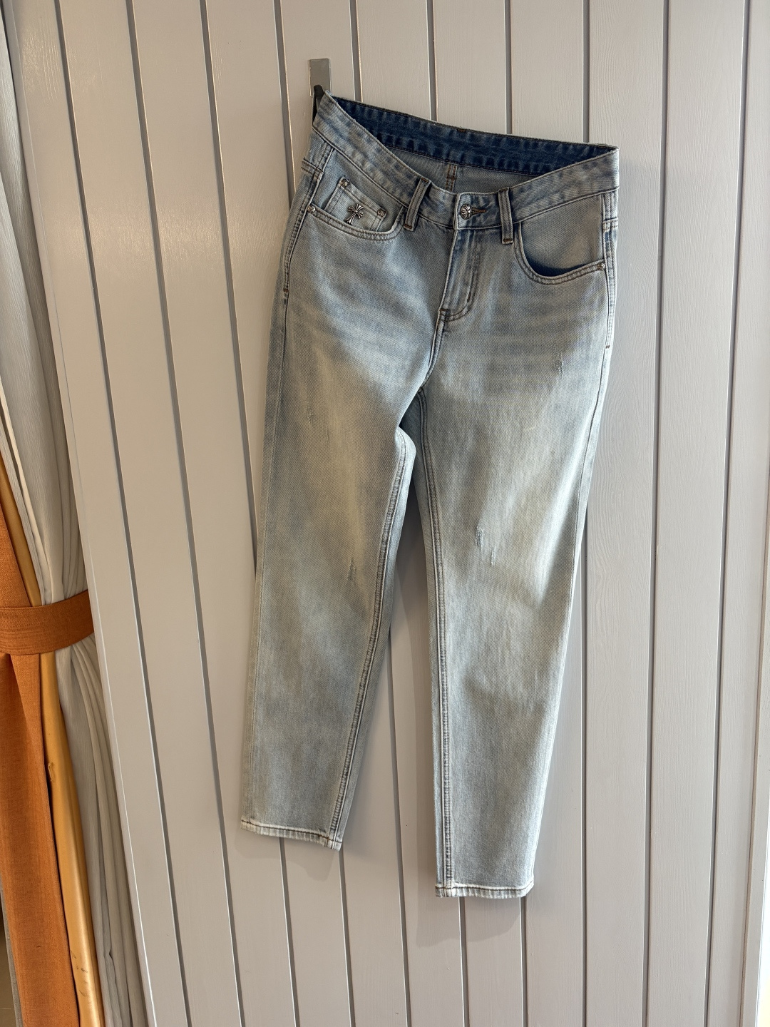 专柜🆕2026春夏设计推荐 热卖牛仔裤🆕柔软亲肤面料 奢华头层牛皮腰牌 经典蓝洗水 专柜限量款 奢华感订