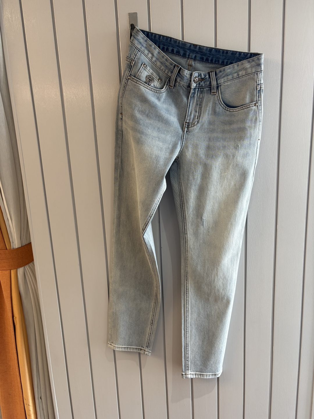 专柜🆕2026春夏设计推荐 热卖牛仔裤🆕柔软亲肤面料 奢华头层牛皮腰牌 经典蓝洗水 专柜限量款 奢华感订