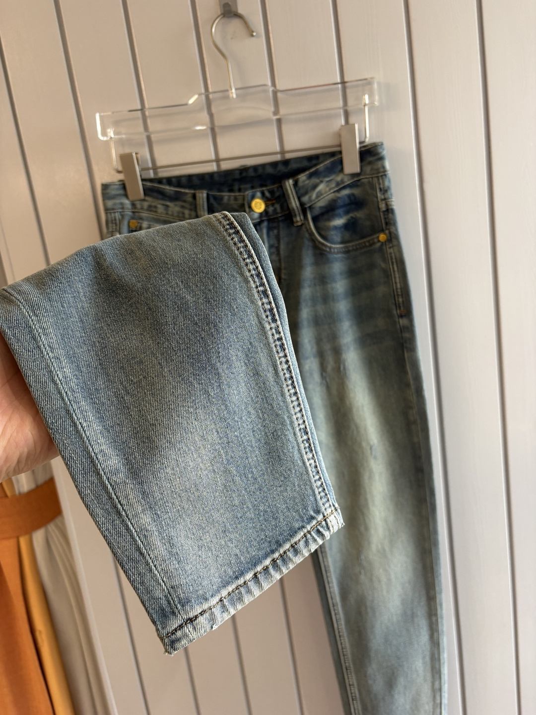 专柜🆕2026春夏设计推荐 热卖牛仔裤🆕柔软亲肤面料 奢华头层牛皮腰牌 经典蓝洗水 专柜限量款 奢华感订