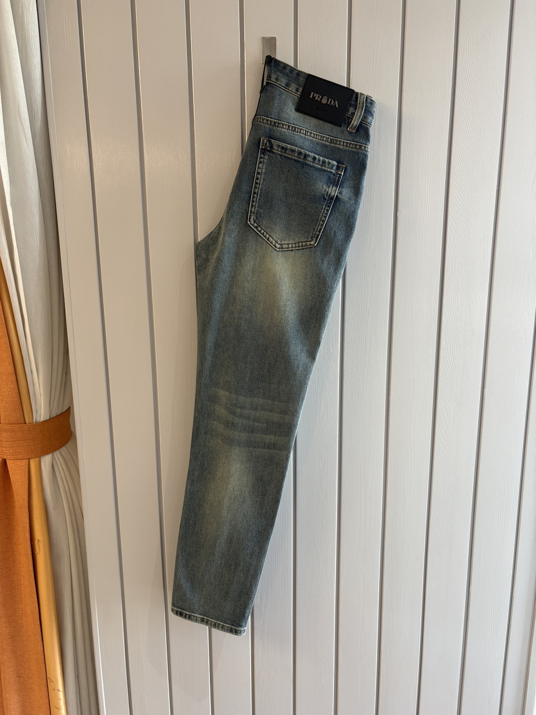 专柜🆕2026春夏设计推荐 热卖牛仔裤🆕柔软亲肤面料 奢华头层牛皮腰牌 经典蓝洗水 专柜限量款 奢华感订