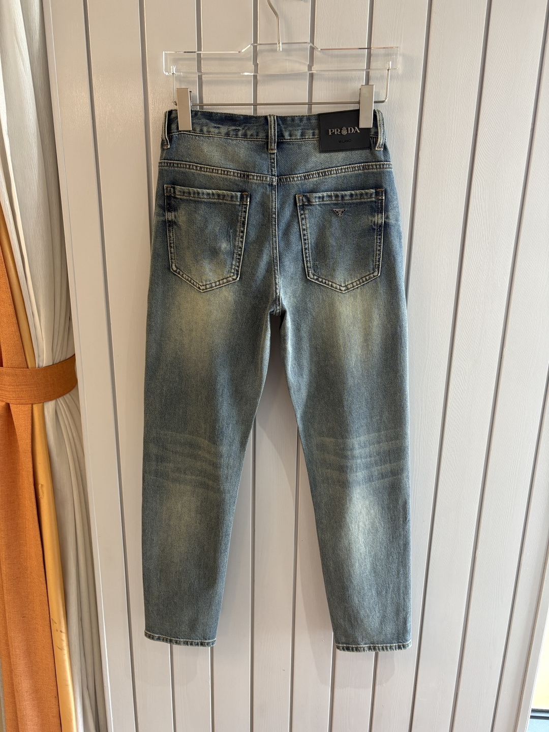 专柜🆕2026春夏设计推荐 热卖牛仔裤🆕柔软亲肤面料 奢华头层牛皮腰牌 经典蓝洗水 专柜限量款 奢华感订