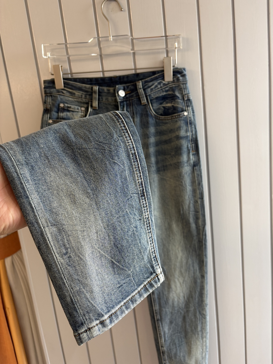 专柜🆕2026春夏设计推荐 热卖牛仔裤🆕柔软亲肤面料 奢华头层牛皮腰牌 经典蓝洗水 专柜限量款 奢华感订