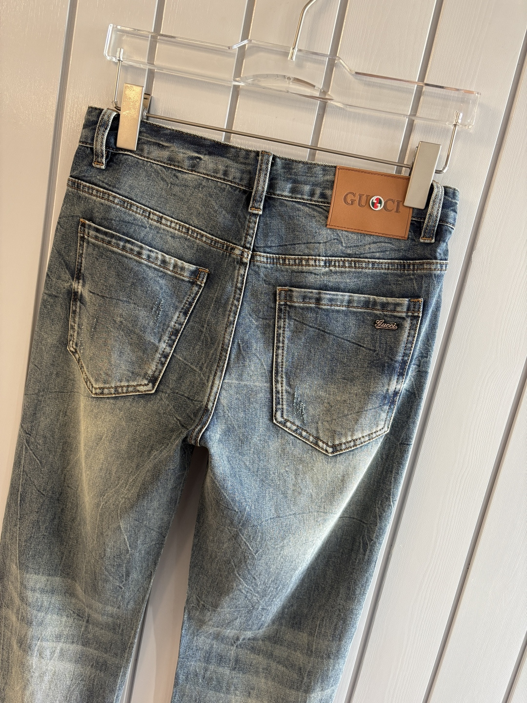 专柜🆕2026春夏设计推荐 热卖牛仔裤🆕柔软亲肤面料 奢华头层牛皮腰牌 经典蓝洗水 专柜限量款 奢华感订