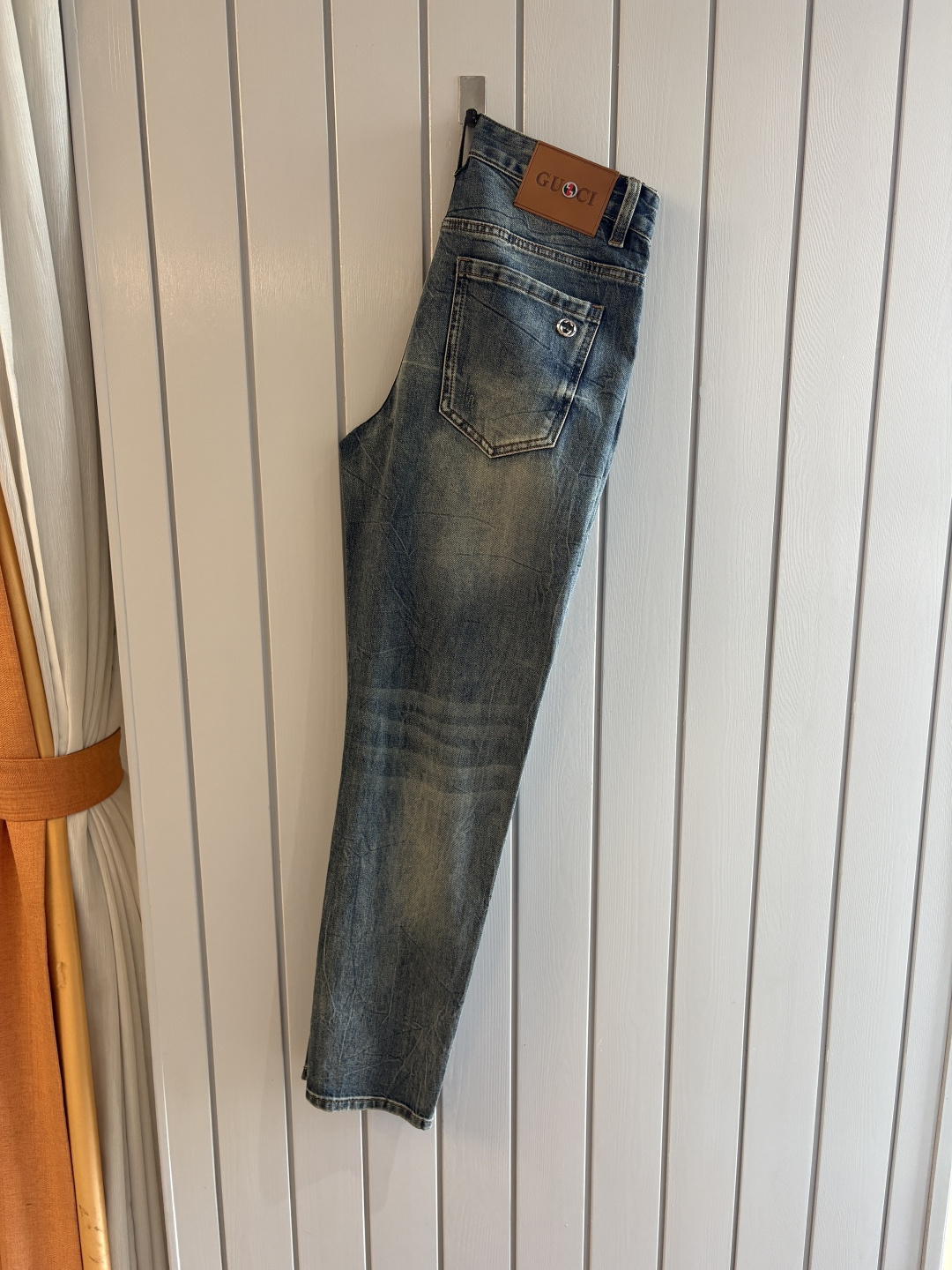 专柜🆕2026春夏设计推荐 热卖牛仔裤🆕柔软亲肤面料 奢华头层牛皮腰牌 经典蓝洗水 专柜限量款 奢华感订