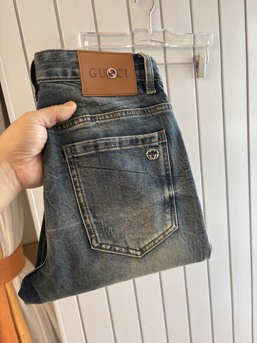 专柜🆕2026春夏设计推荐 热卖牛仔裤🆕柔软亲肤面料 奢华头层牛皮腰牌 经典蓝洗水 专柜限量款 奢华感订