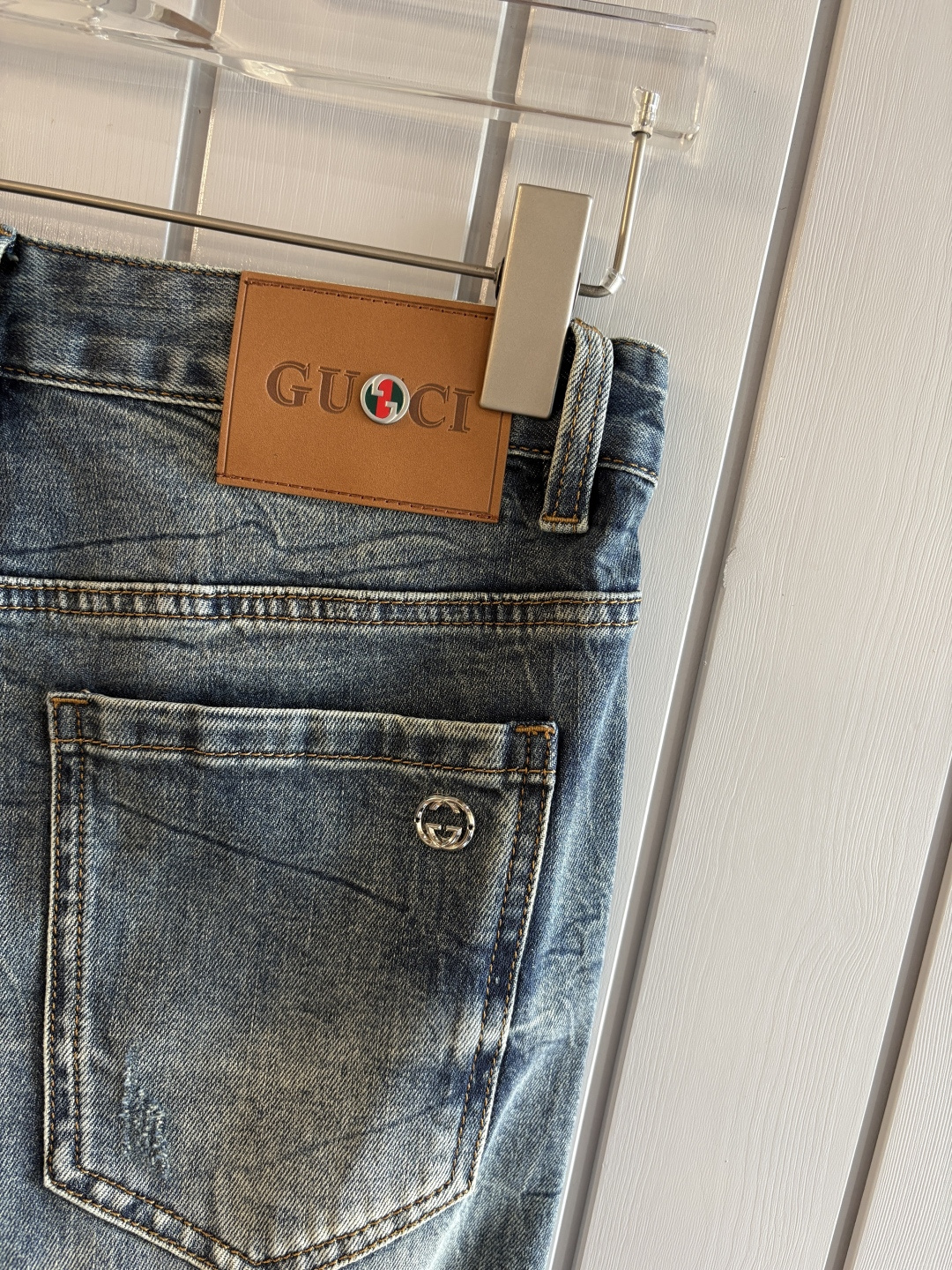 专柜🆕2026春夏设计推荐 热卖牛仔裤🆕柔软亲肤面料 奢华头层牛皮腰牌 经典蓝洗水 专柜限量款 奢华感订