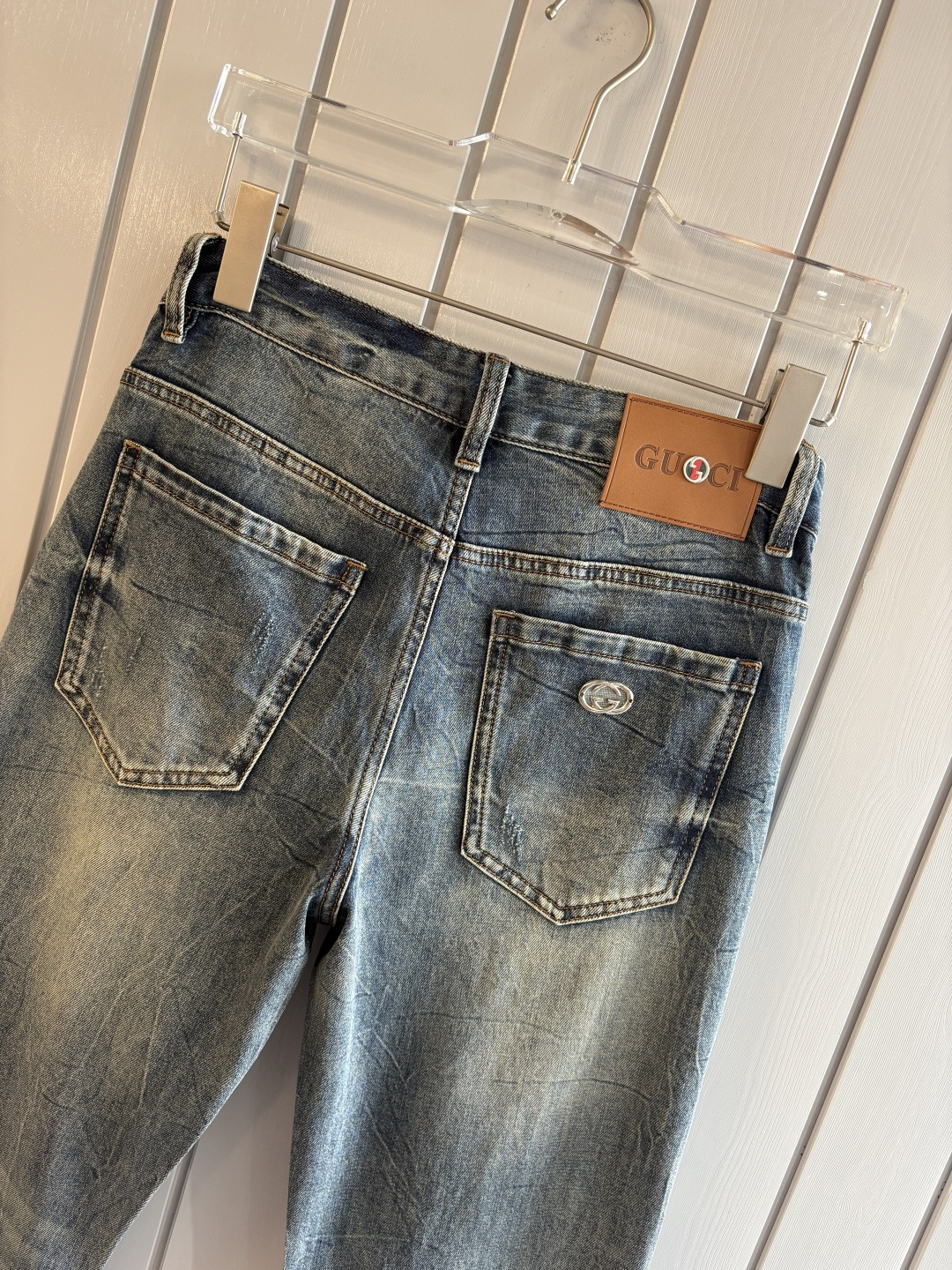 专柜🆕2026春夏设计推荐 热卖牛仔裤🆕柔软亲肤面料 奢华头层牛皮腰牌 经典蓝洗水 专柜限量款 奢华感订