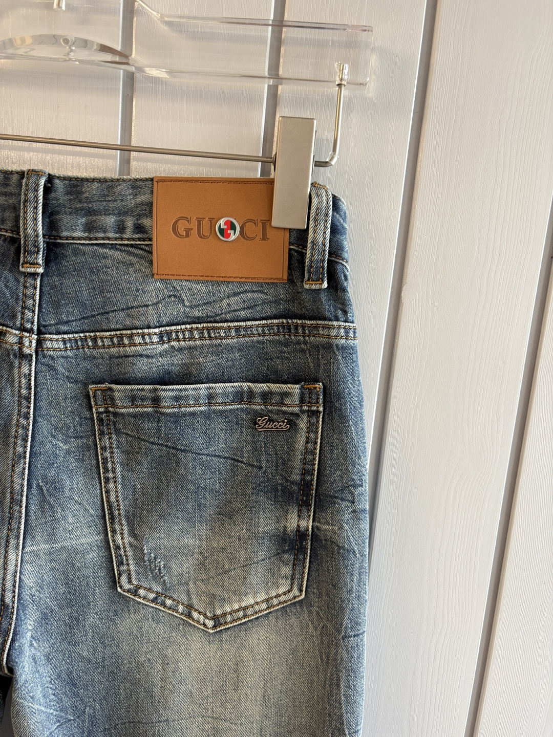 专柜🆕2026春夏设计推荐 热卖牛仔裤🆕柔软亲肤面料 奢华头层牛皮腰牌 经典蓝洗水 专柜限量款 奢华感订