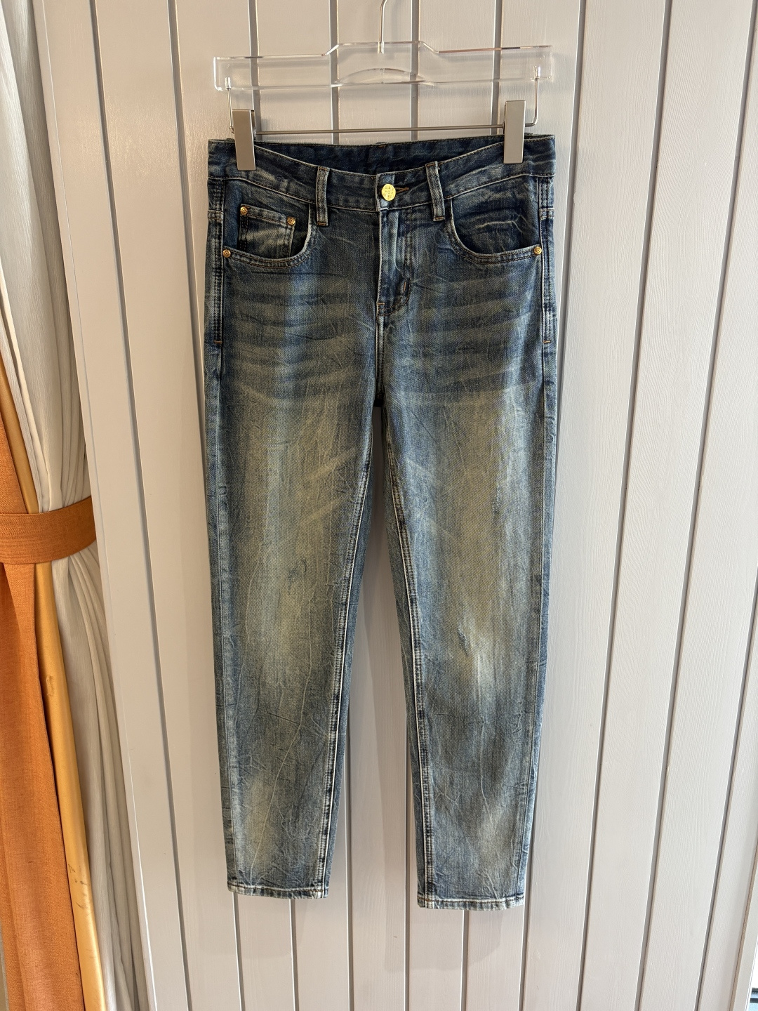 专柜🆕2026春夏设计推荐 热卖牛仔裤🆕柔软亲肤面料 奢华头层牛皮腰牌 经典蓝洗水 专柜限量款 奢华感订