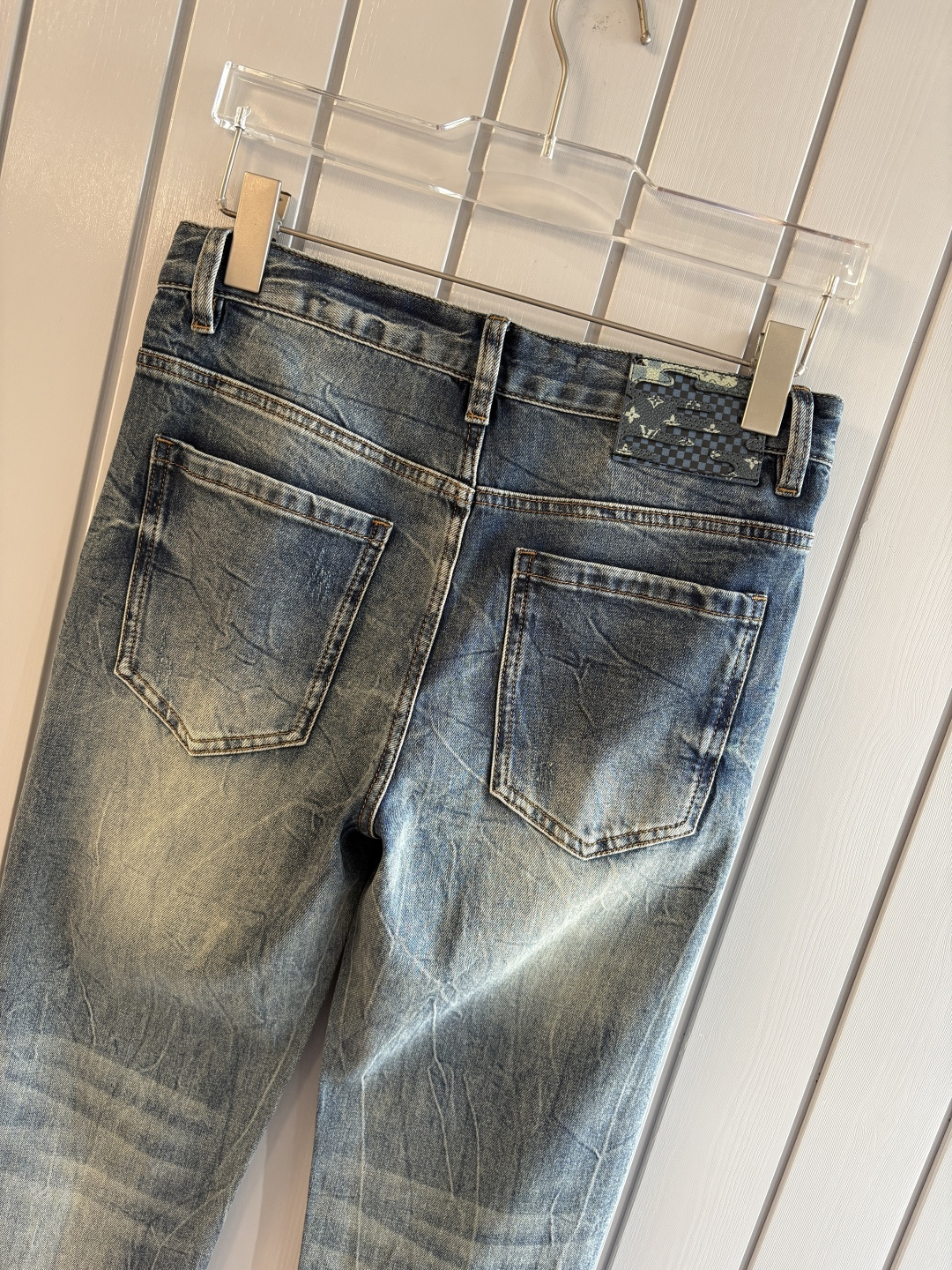 专柜🆕2026春夏设计推荐 热卖牛仔裤🆕柔软亲肤面料 奢华头层牛皮腰牌 经典蓝洗水 专柜限量款 奢华感订