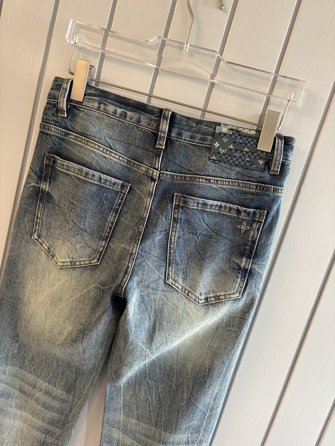 专柜🆕2026春夏设计推荐 热卖牛仔裤🆕柔软亲肤面料 奢华头层牛皮腰牌 经典蓝洗水 专柜限量款 奢华感订