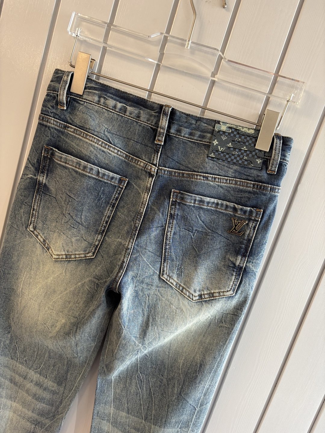 专柜🆕2026春夏设计推荐 热卖牛仔裤🆕柔软亲肤面料 奢华头层牛皮腰牌 经典蓝洗水 专柜限量款 奢华感订