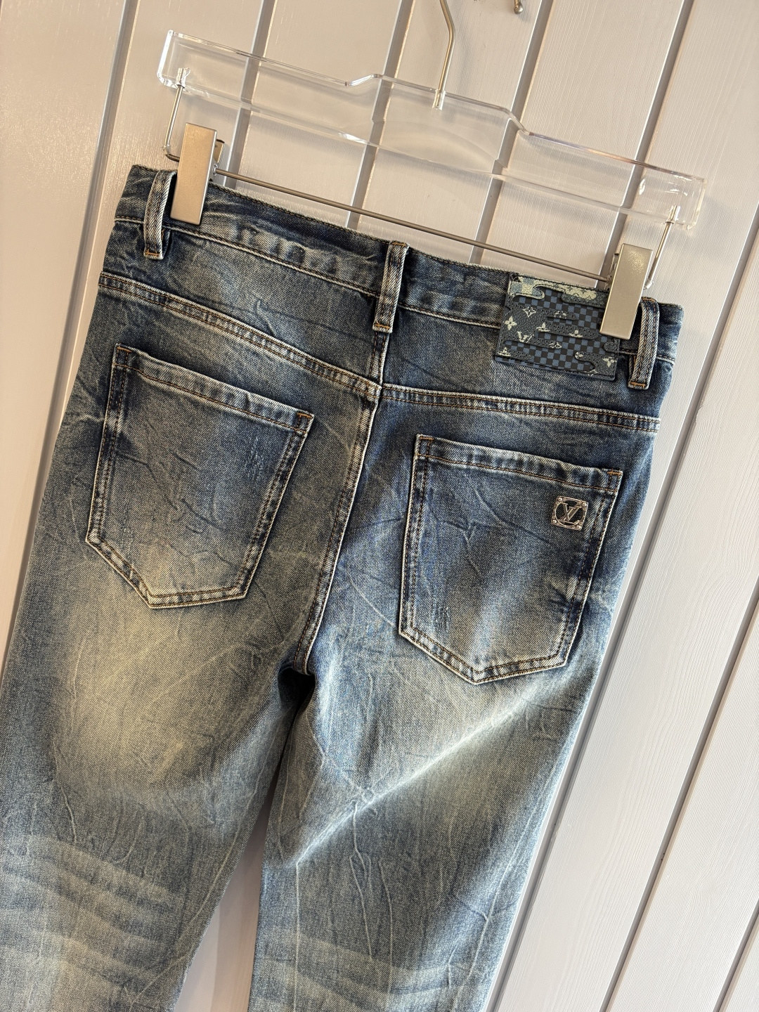 专柜🆕2026春夏设计推荐 热卖牛仔裤🆕柔软亲肤面料 奢华头层牛皮腰牌 经典蓝洗水 专柜限量款 奢华感订