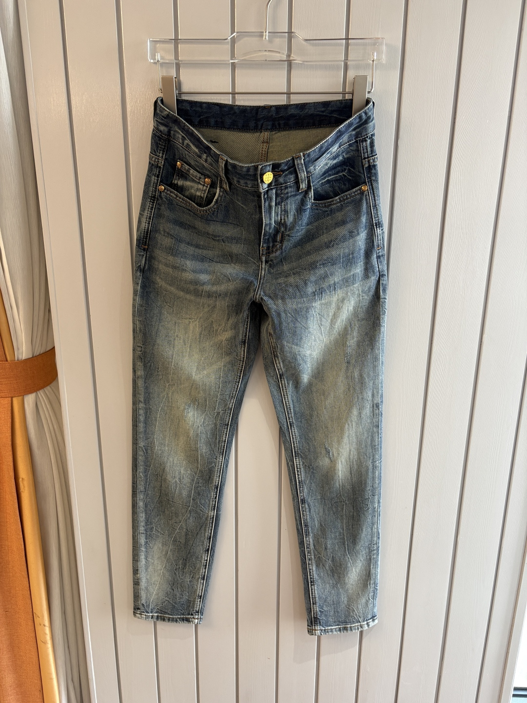 专柜🆕2026春夏设计推荐 热卖牛仔裤🆕柔软亲肤面料 奢华头层牛皮腰牌 经典蓝洗水 专柜限量款 奢华感订