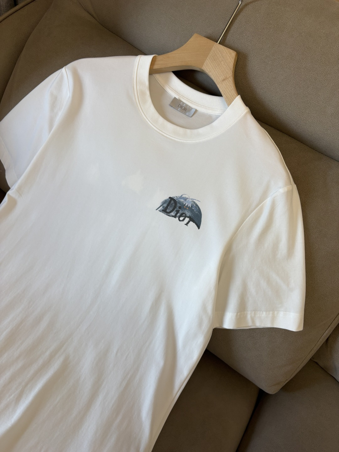 专柜2026SS春夏新款选用客供进口（48.5%的兰精莫代尔加41.5%的精疏棉加10%氨伦；有专用兰精