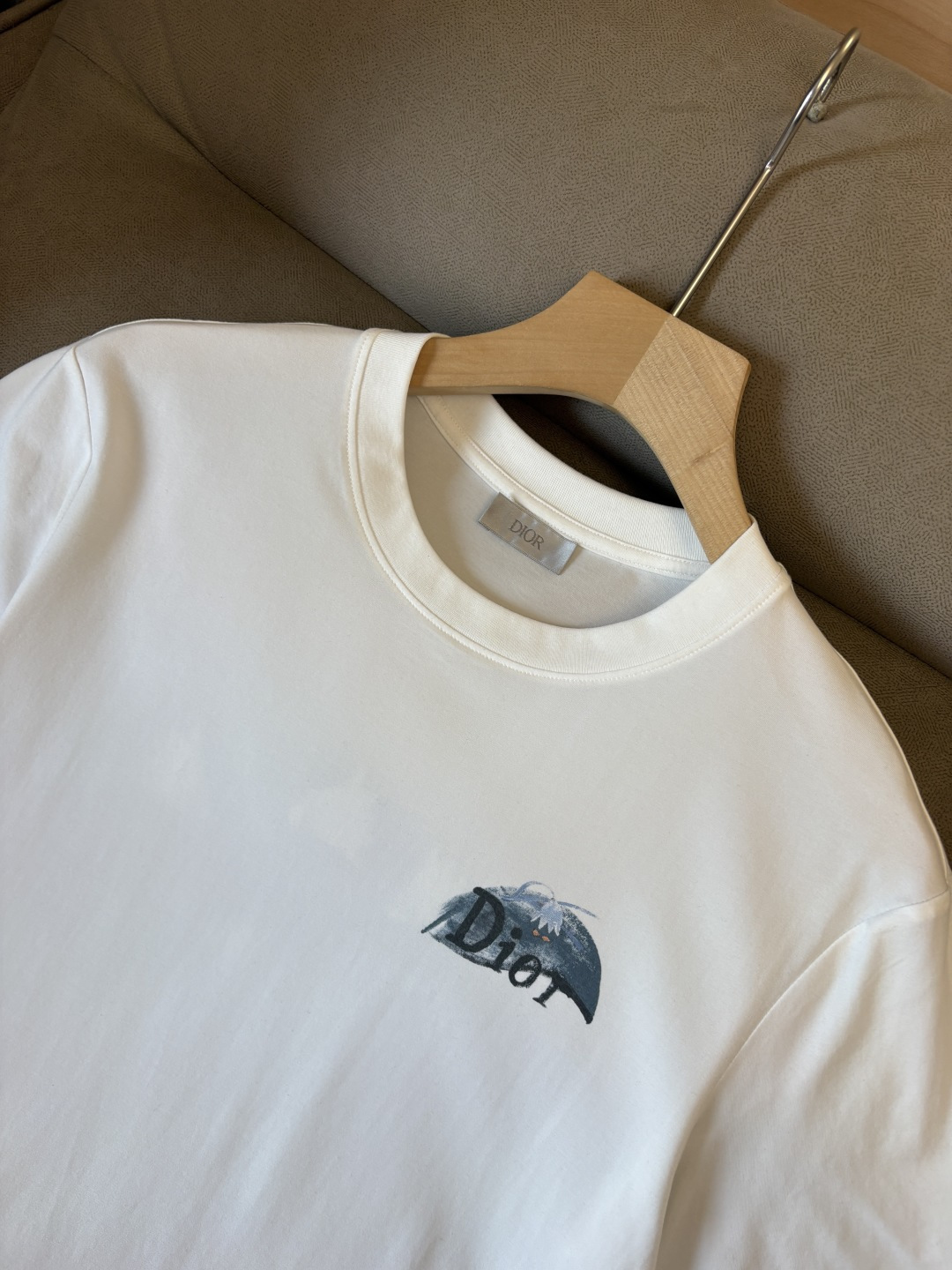 专柜2026SS春夏新款选用客供进口（48.5%的兰精莫代尔加41.5%的精疏棉加10%氨伦；有专用兰精