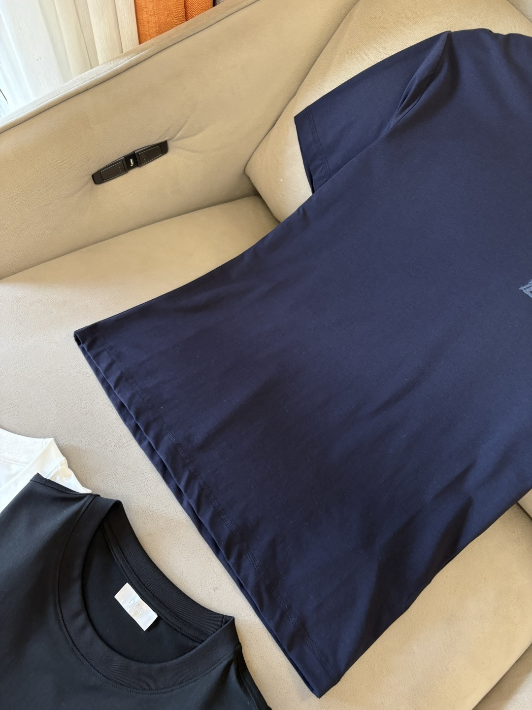 专柜2026SS春夏新款选用客供进口（48.5%的兰精莫代尔加41.5%的精疏棉加10%氨伦；有专用兰精