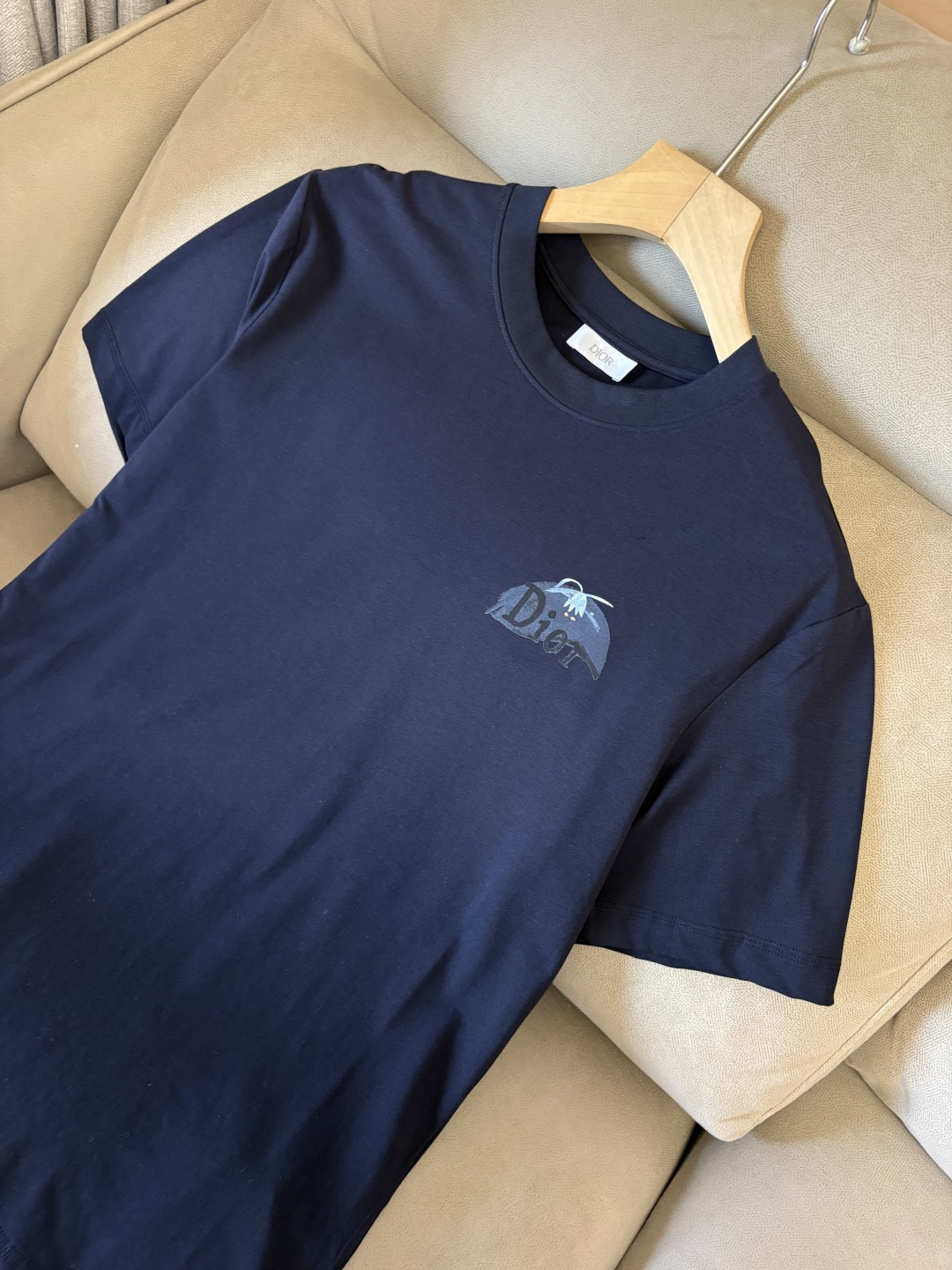 专柜2026SS春夏新款选用客供进口（48.5%的兰精莫代尔加41.5%的精疏棉加10%氨伦；有专用兰精