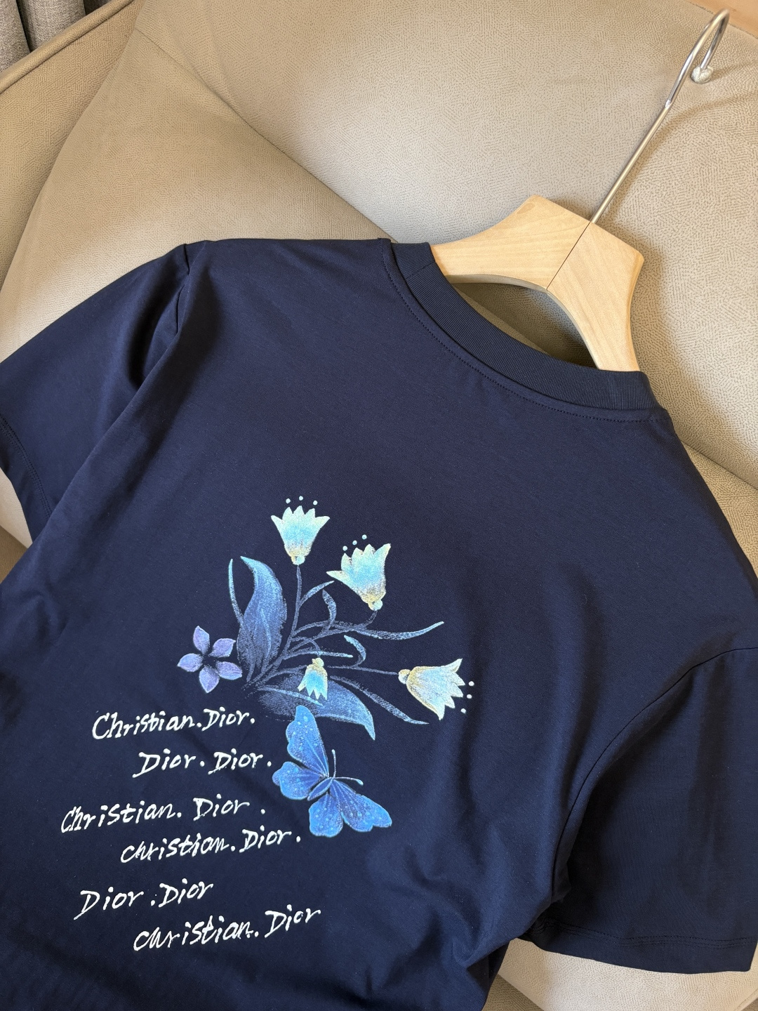 专柜2026SS春夏新款选用客供进口（48.5%的兰精莫代尔加41.5%的精疏棉加10%氨伦；有专用兰精