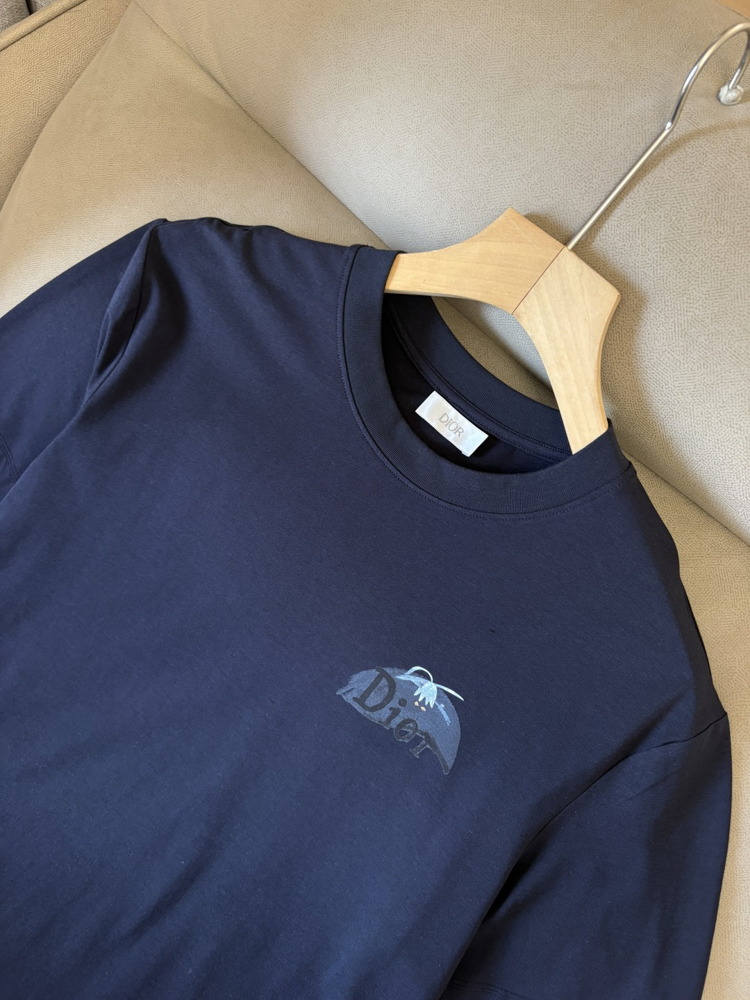 专柜2026SS春夏新款选用客供进口（48.5%的兰精莫代尔加41.5%的精疏棉加10%氨伦；有专用兰精