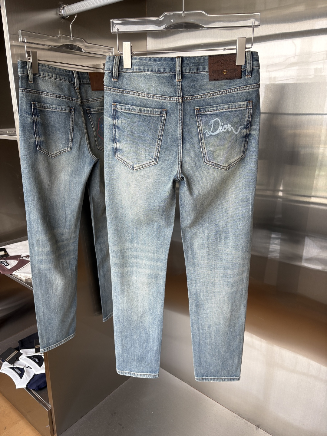 专柜🆕2026春夏设计推荐 热卖牛仔裤🆕柔软亲肤面料 奢华头层牛皮腰牌 经典蓝洗水 专柜限量款 奢华感订