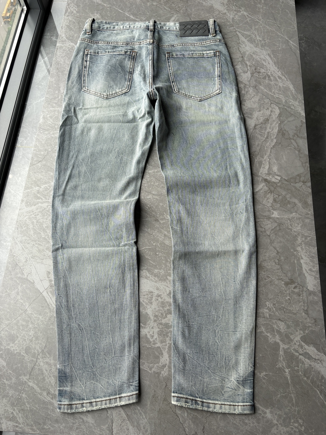 专柜🆕2026春夏设计推荐 热卖牛仔裤🆕柔软亲肤面料 奢华头层牛皮腰牌 经典蓝洗水 专柜限量款 奢华感订