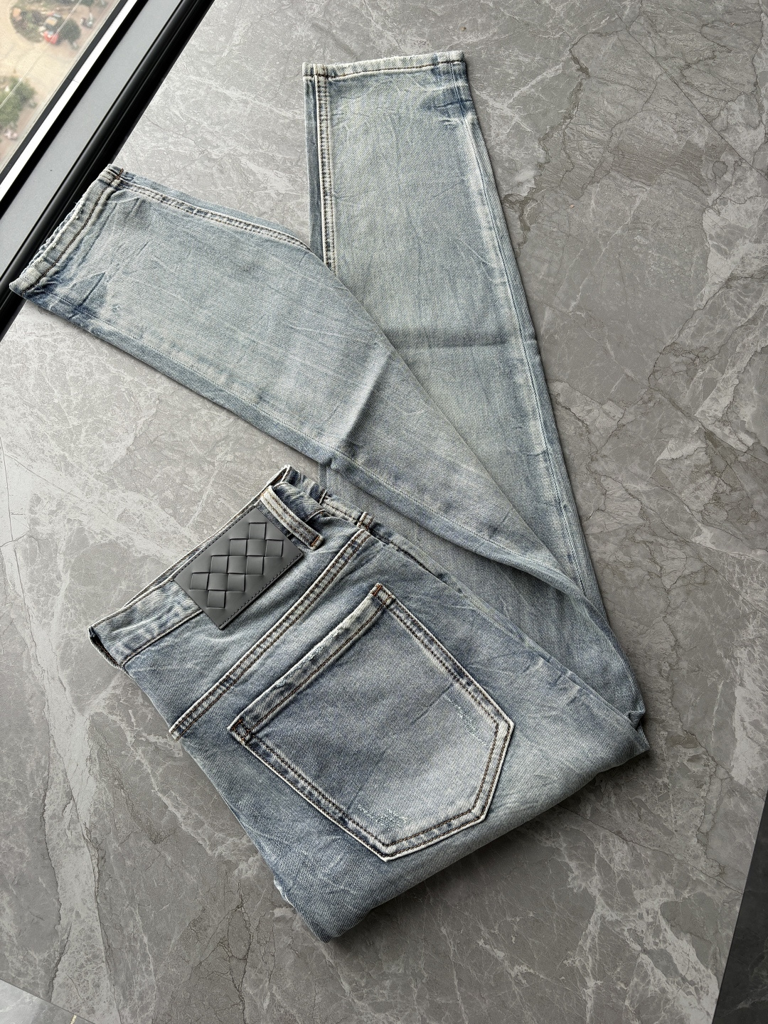 专柜🆕2026春夏设计推荐 热卖牛仔裤🆕柔软亲肤面料 奢华头层牛皮腰牌 经典蓝洗水 专柜限量款 奢华感订