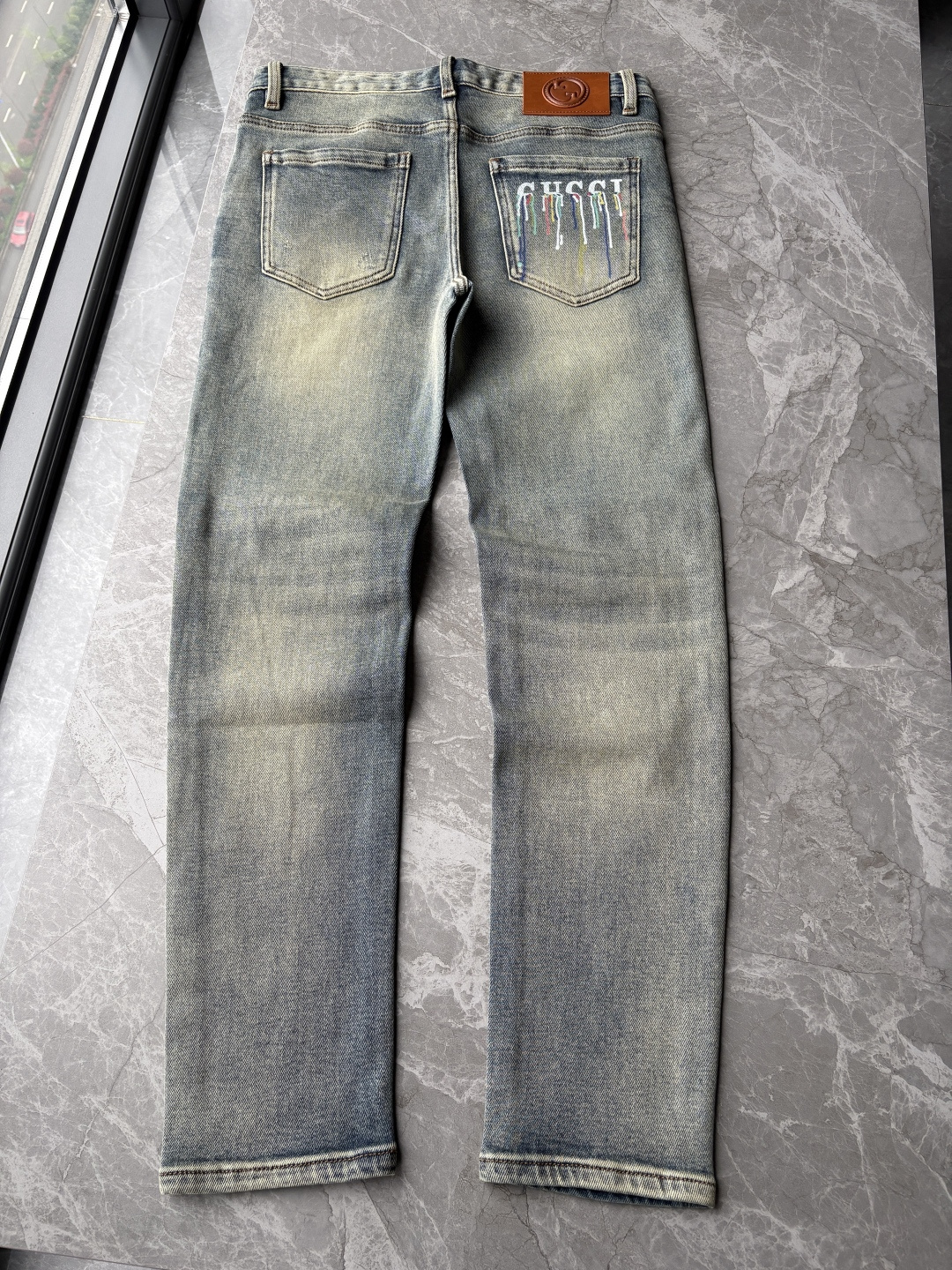 专柜🆕2026春夏设计推荐 热卖牛仔裤🆕柔软亲肤面料 奢华头层牛皮腰牌 经典蓝洗水 专柜限量款 奢华感订
