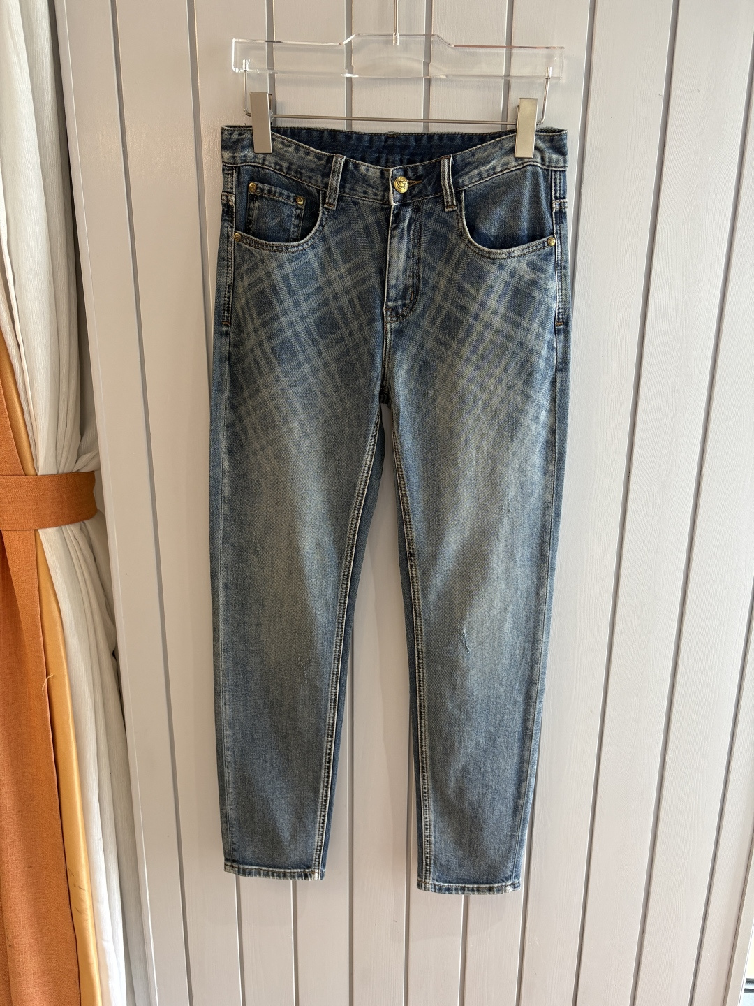 专柜🆕2026春夏设计推荐 热卖牛仔裤🆕柔软亲肤面料 奢华头层牛皮腰牌 经典蓝洗水 专柜限量款 奢华感订