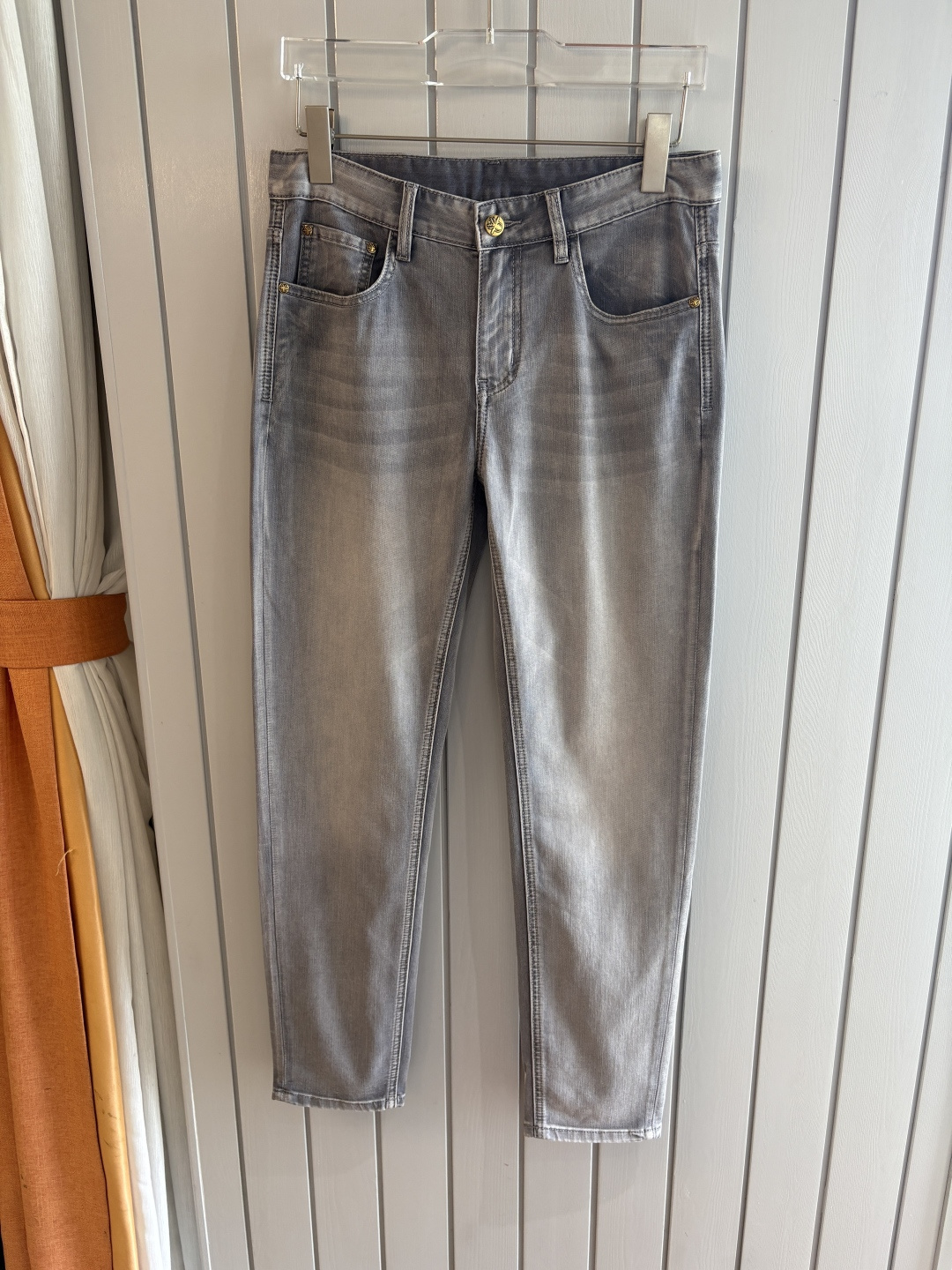 专柜🆕2026春夏设计推荐 热卖牛仔裤🆕柔软亲肤面料 奢华头层牛皮腰牌 经典蓝洗水 专柜限量款 奢华感订