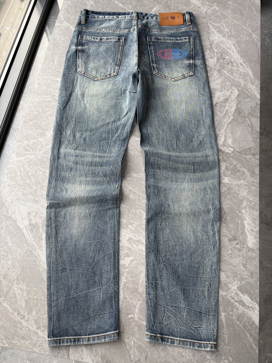 专柜🆕2026春夏设计推荐 热卖牛仔裤🆕柔软亲肤面料 奢华头层牛皮腰牌 经典蓝洗水 专柜限量款 奢华感订