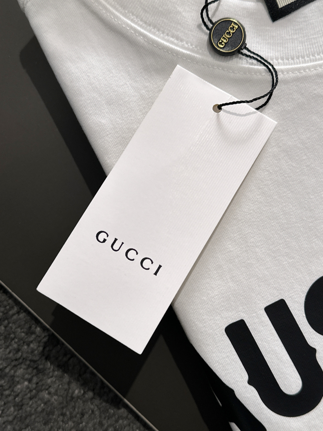 GUC 2025SS春夏最新款圆领时尚短袖T恤，官网同步，专柜纯棉面料！贴肤舒适，耐看又好穿，经典简约l