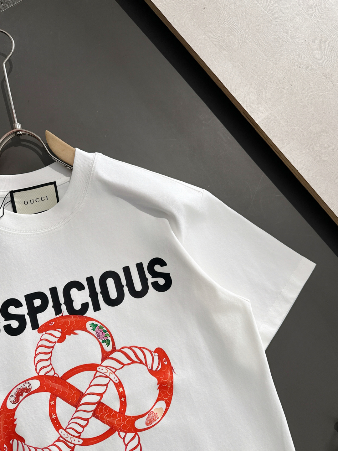 GUC 2025SS春夏最新款圆领时尚短袖T恤，官网同步，专柜纯棉面料！贴肤舒适，耐看又好穿，经典简约l