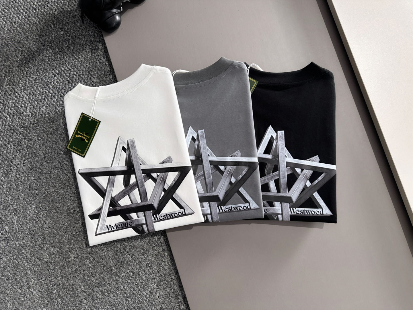 NO:471301,Queen Mother of the Czech Republic 2025 Spring and Summer New Products, Complete Three Standards, Round Neck Pure Cotton Short-Sleeved T-shirts, Don’t need to introduce too much good products, look at the details, Counter Code M-XXXL 175/Suggestions L,, T-shirt,tees, t-shirt,alexander wang19860909西太后 2025春夏新品 三标齐全 圆领纯棉短袖T恤 好货不用过多介绍 看细节 专柜码数M-XXXL 175/建议L,,T-shirt,tees，t-shirt,alexander wang,Men's clothing