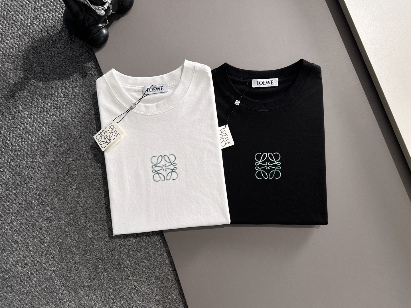 NO:448100,Givenchy Spring and summer new products, complete three standards, mercerized cotton short-sleeved T-shirts, good products do not need to be introduced too much, look at the details, counter code M-XXXL 175/Suggestions, given, given, given, T-shirt, tees, t-shirt, alexander wang19860909give/纪梵希 春夏新品 三标齐全 丝光棉短袖T恤 好货不用过多介绍 看细节 专柜码数M-XXXL 175/建议L,,givenchy,givenchy,T-shirt,tees，t-shirt,alexander wang,Men's clothing