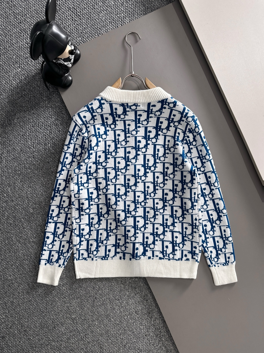 dior 2025秋冬新款拉链开衫羊毛毛衣 高品质意大利进口羊毛混纺面料，高密度针织，时尚百搭毛衣，帅气