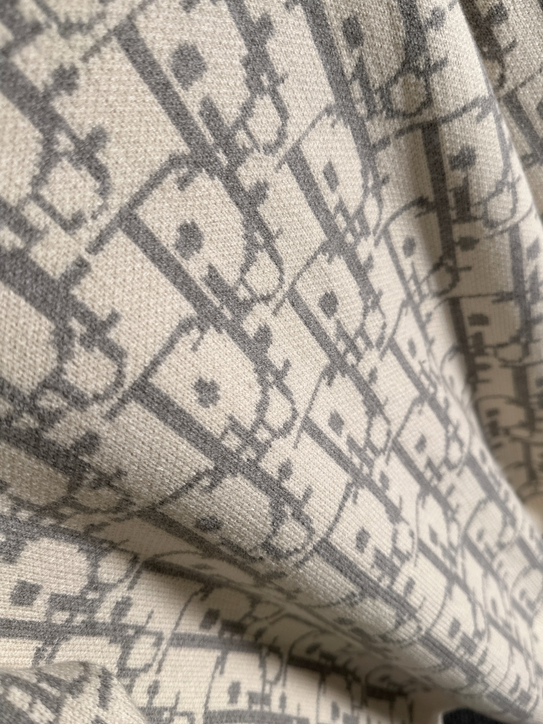 dior 2025秋冬新款拉链开衫羊毛毛衣 高品质意大利进口羊毛混纺面料，高密度针织，时尚百搭毛衣，帅气