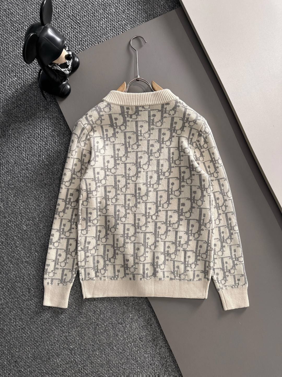 dior 2025秋冬新款拉链开衫羊毛毛衣 高品质意大利进口羊毛混纺面料，高密度针织，时尚百搭毛衣，帅气