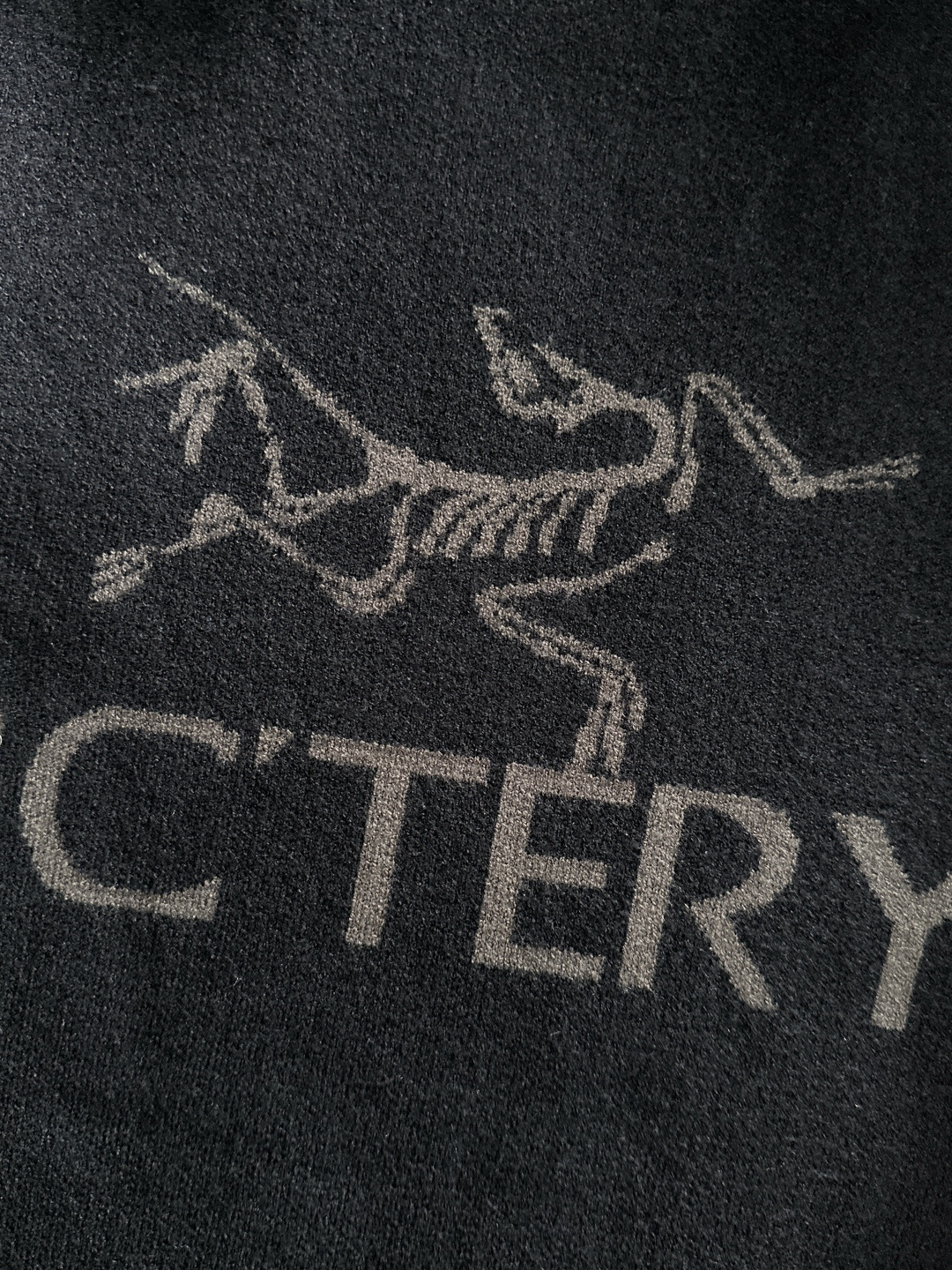 ARC'TERYX 2025秋冬新款羊毛毛衣 高品质意大利进口羊毛混纺面料，高密度针织，时尚百搭毛衣，帅