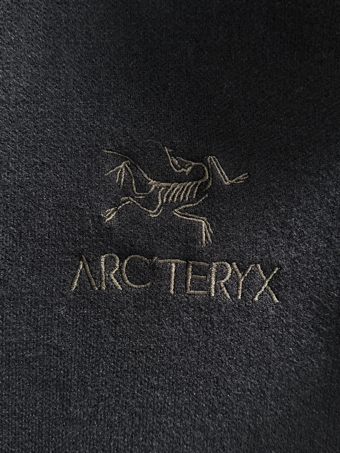 ARC'TERYX 2025秋冬新款羊毛毛衣 高品质意大利进口羊毛混纺面料，高密度针织，时尚百搭毛衣，帅