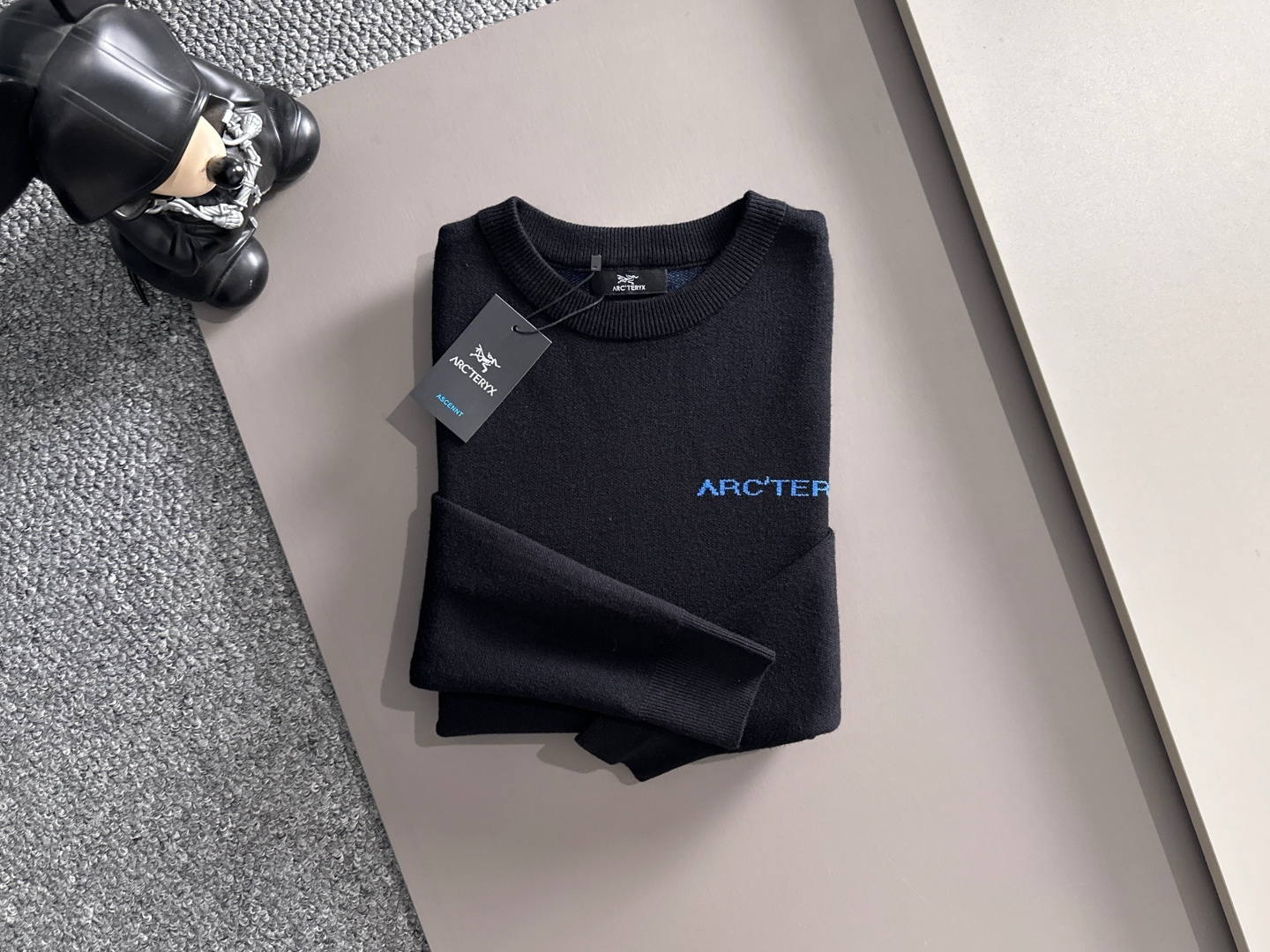 ARC'TERYX 2025秋冬新款羊毛毛衣 高品质意大利进口羊毛混纺面料，高密度针织，时尚百搭毛衣，帅