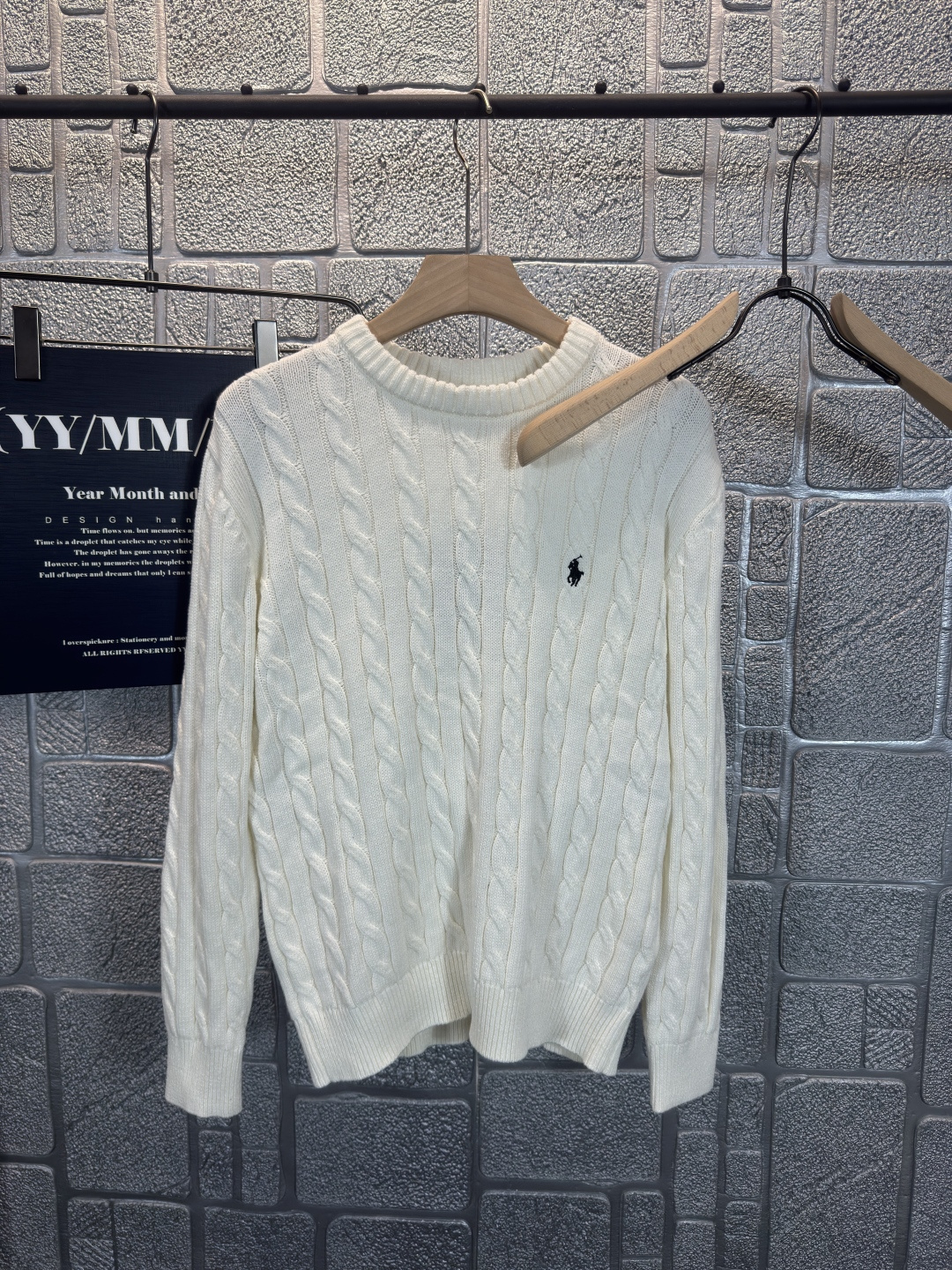 NO:506261,Ralph Lauren Solid color LOGO embroidery, crimp pattern pure cotton sweater Color black white Number of code M~3XL, loro piano, sweaters, alexander wang19860909Ralph Lauren 拉夫劳伦 纯色LOGO刺绣,绞花纹纯棉毛衣 颜色黑色 白色 码数M~3XL,,loro piana,sweaters,alexander wang,Men's clothing