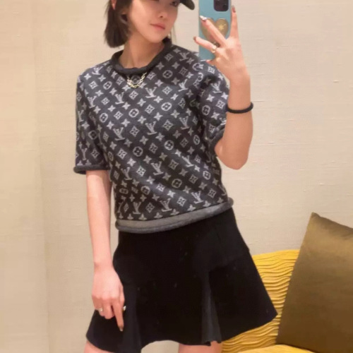 Louis Vuitton Classic Monogram Jacquard Knit Short Sleeve Top 1 Louis Vuitton Classic Monogram Jacquard Knit Short Sleeve Top