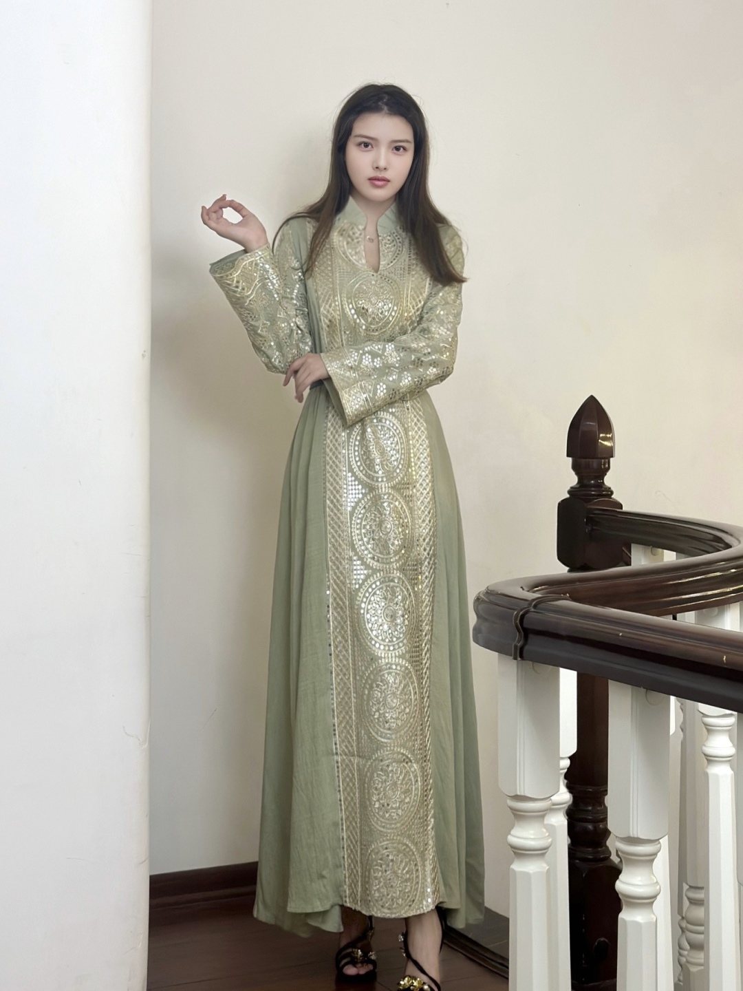 2025AW Elegant Women’s Dress: Green, White, Black, M-XXL, Cultural Fashion Encounter. - 图片 1