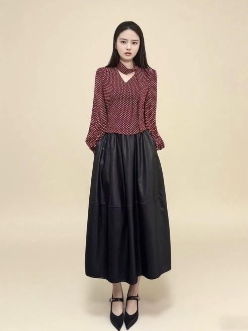 Vintage Polka Dot Blouse with Leather Midi Skirt - Chic Retro Outfit 17 Vintage Polka Dot Blouse with Leather Midi Skirt - Chic Retro Outfit