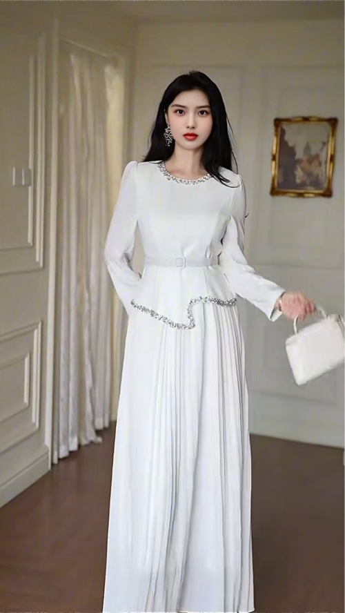Elegant Beaded Pleated Maxi Dress with Long Sleeves and Belt 1 Elegant Beaded Pleated Maxi Dress with Long Sleeves and Belt