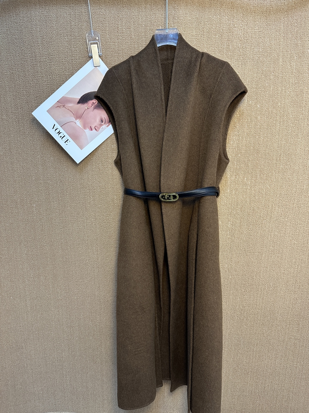 Fendi Cashmere Sleeveless Coat with Belt - Elegant and Versatile 7 cmp i1759484970446 600 0 8