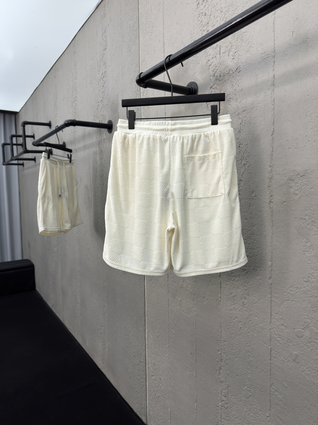 [Summer Shorts]LOUISVUITTON checkerboard embroidered wool shortsProcess des